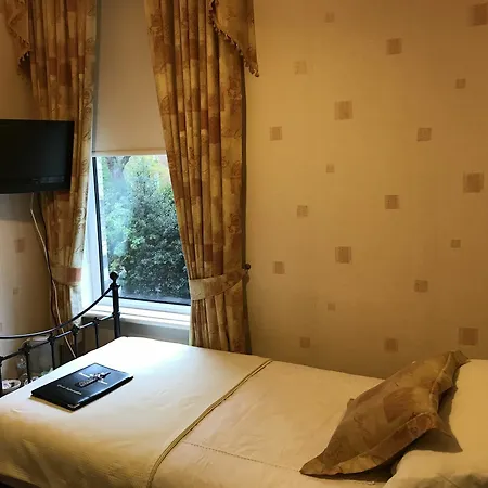Bowman's Hotel 3*